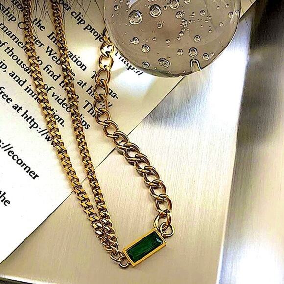 Gold Emerald Pendant Necklace, Chain Link Design, Perfect Special Occasions - Picture 8 of 10